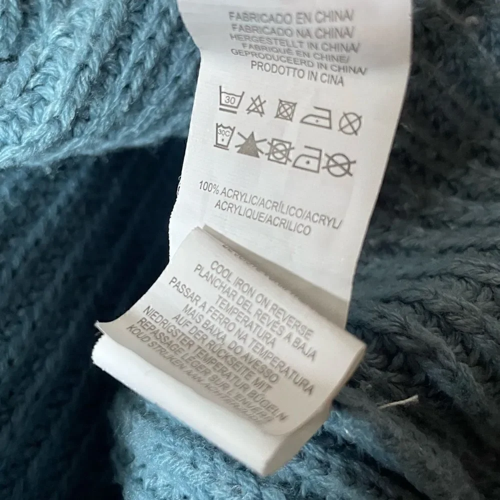 Atmosphere Blue Boat Neck Cable Knit Cropped Pullover Sweater (Size: 12)